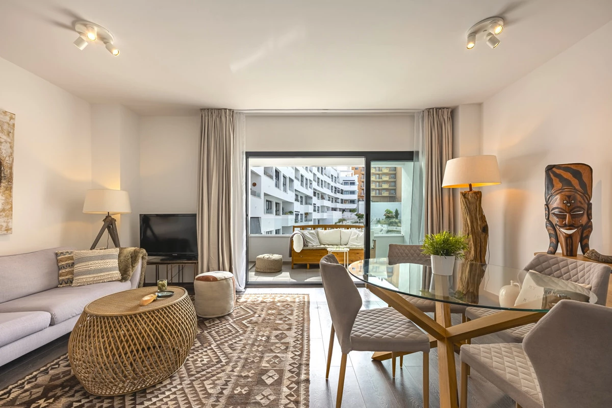 2-5bd7b9d04b45e33852eaf0ec6670150d