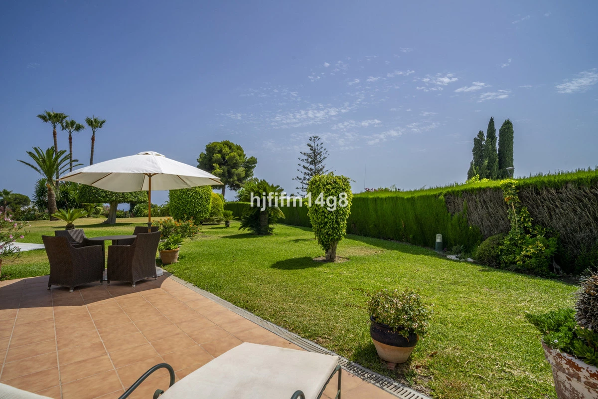 2-5bd7b9d04b45e33852eaf0ec6670150d