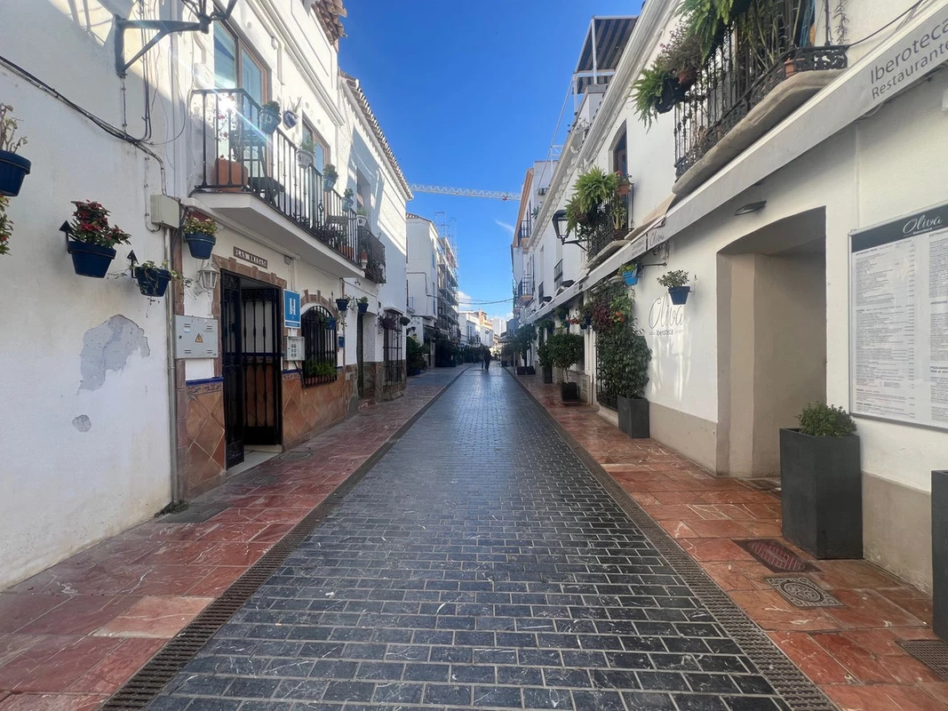 1-7980e48d732b6fc85c14b43b94d2aa54