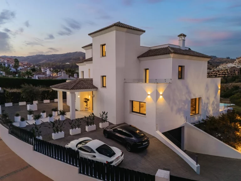 R5104471 | Detached Villa in Elviria – € 3,200,000 – 5 beds, 6.5 baths