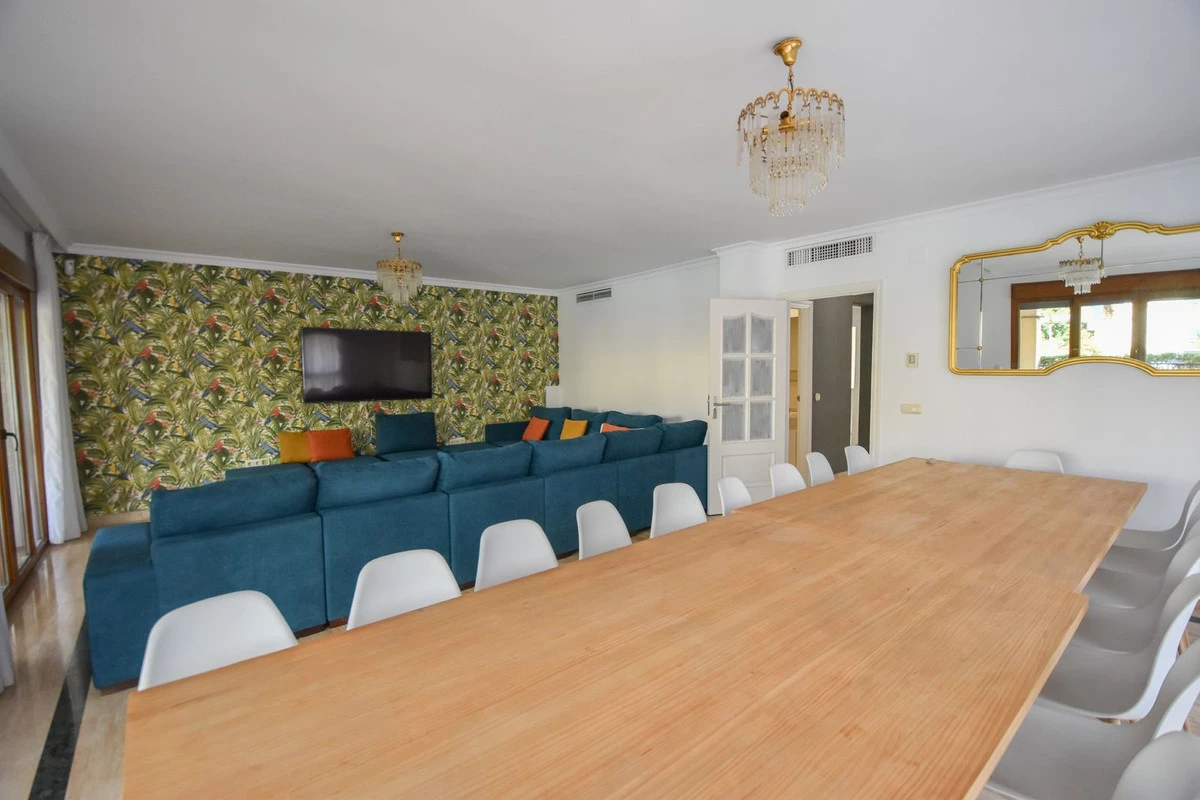 7-aa4cc561180b369757c0bb4af9886cd3