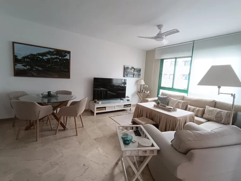 R5005135 | Middle Floor Apartment in Estepona – € 360,000 – 2 beds, 2 baths