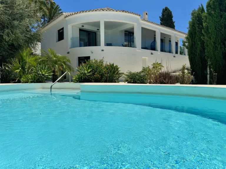 R3542665 | Detached Villa in El Rosario – € 2,995,000 – 5 beds, 4 baths