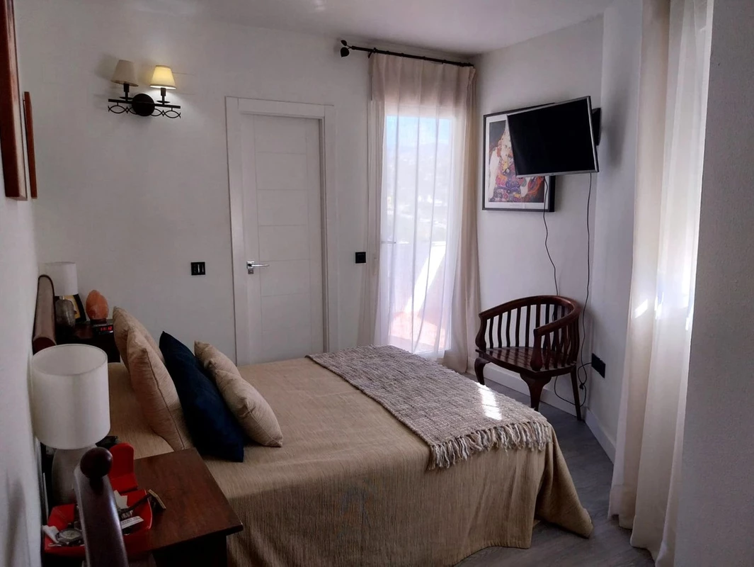 4-c23c0f86247804fa50226aecd8b0b2c8