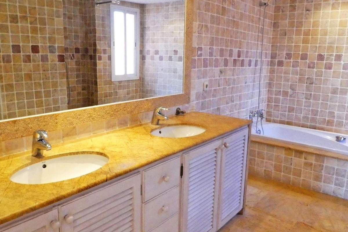 9-467d0cee5b725f3ef65f102a0c2e69c0