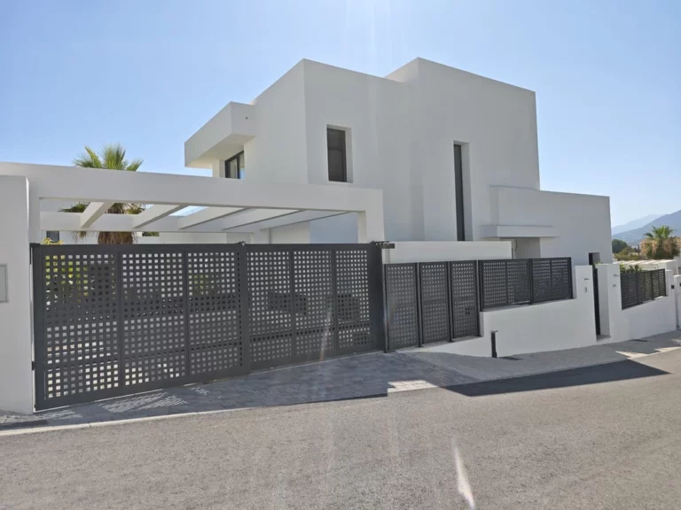 R4568716 | Detached Villa in Río Real – € 2,300,000 – 4 beds, 4 baths
