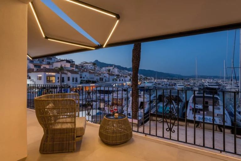 R5006665 | Middle Floor Apartment in Puerto Banús – € 1,749,000 – 2 beds, 2 baths