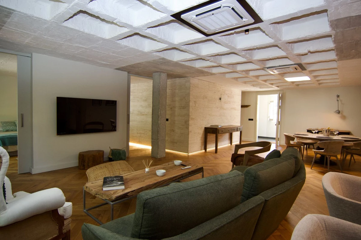 9-467d0cee5b725f3ef65f102a0c2e69c0