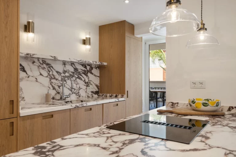 R5104876 | Middle Floor Apartment in Nueva Andalucía – € 449,000 – 2 beds, 2 baths