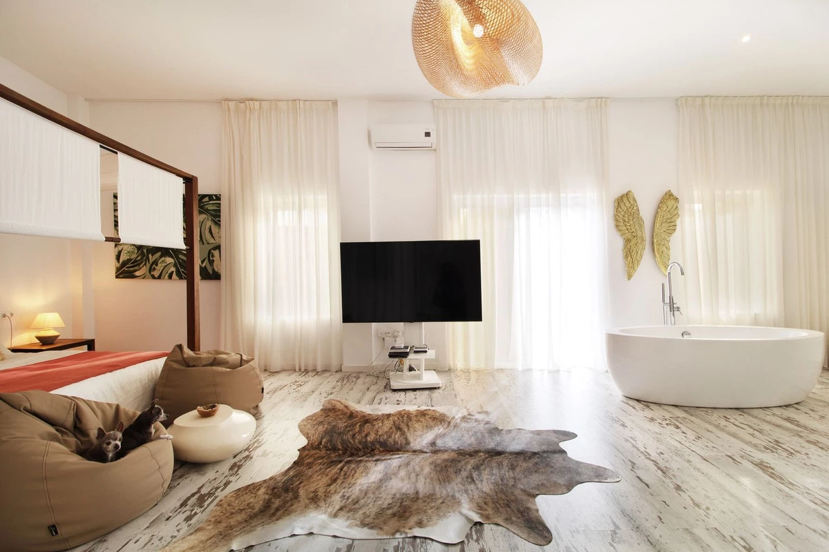 7-aa4cc561180b369757c0bb4af9886cd3