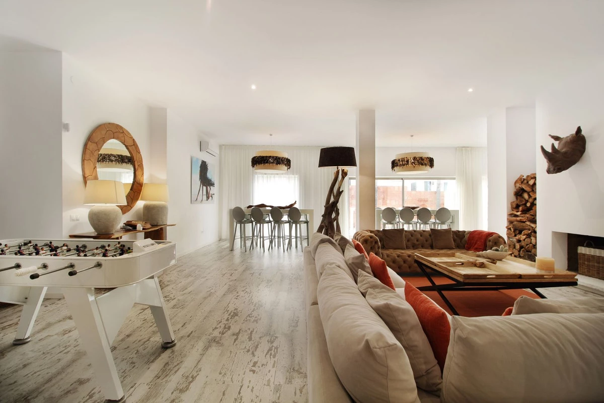 2-5bd7b9d04b45e33852eaf0ec6670150d