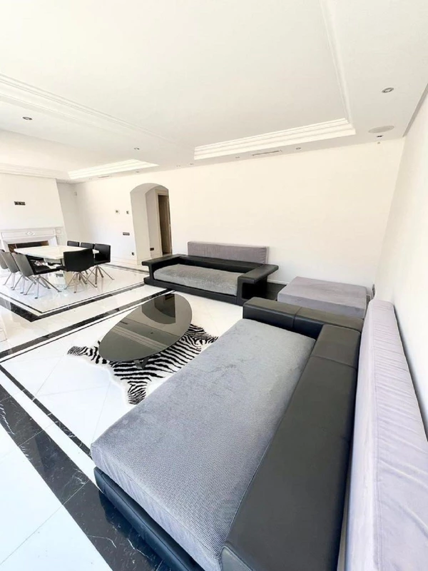 9-467d0cee5b725f3ef65f102a0c2e69c0