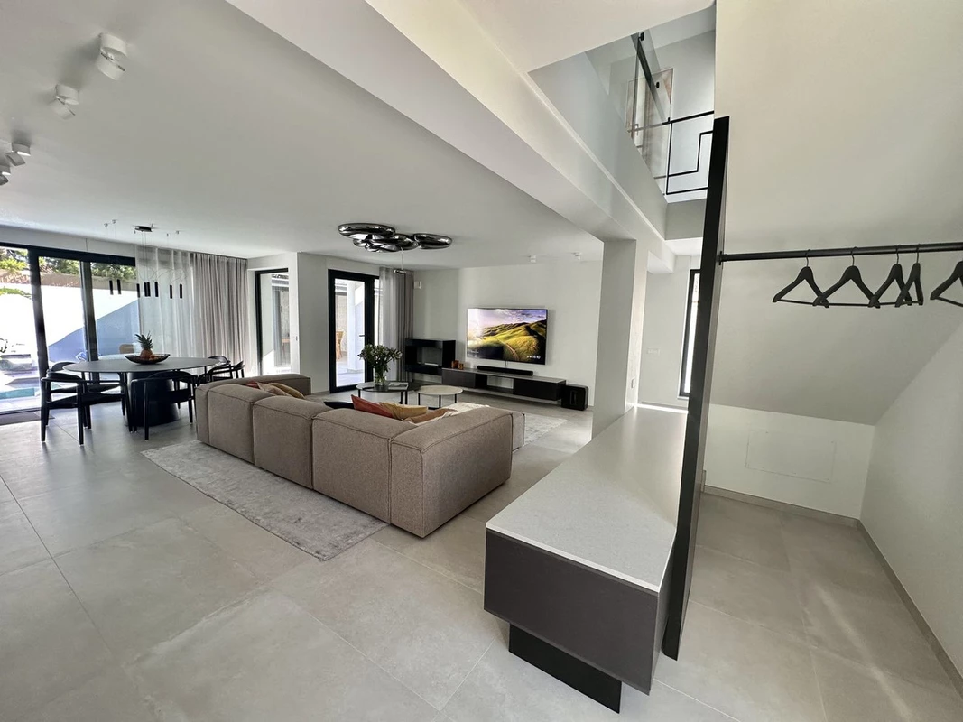 3-e898b2bb2a2fdfd06d2c39894dce8316