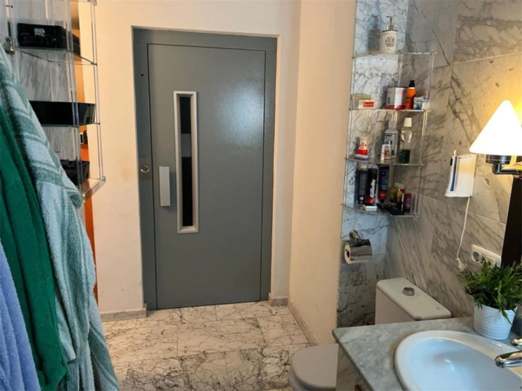 2-5bd7b9d04b45e33852eaf0ec6670150d