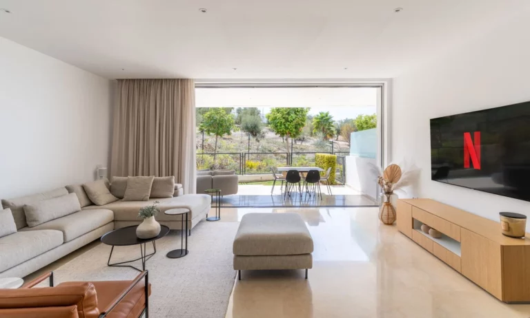 R4836067 | Townhouse in Río Real – € 1,420,000 – 4 beds, 4 baths