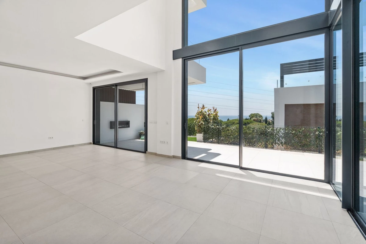 2-5bd7b9d04b45e33852eaf0ec6670150d