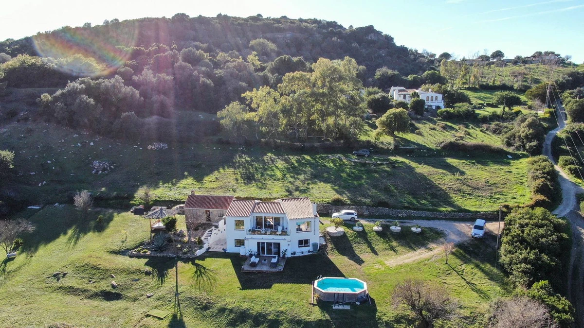 4-c23c0f86247804fa50226aecd8b0b2c8