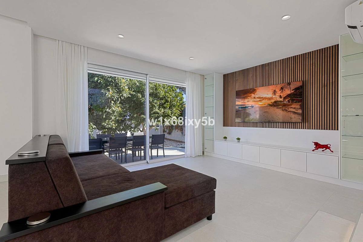 7-aa4cc561180b369757c0bb4af9886cd3