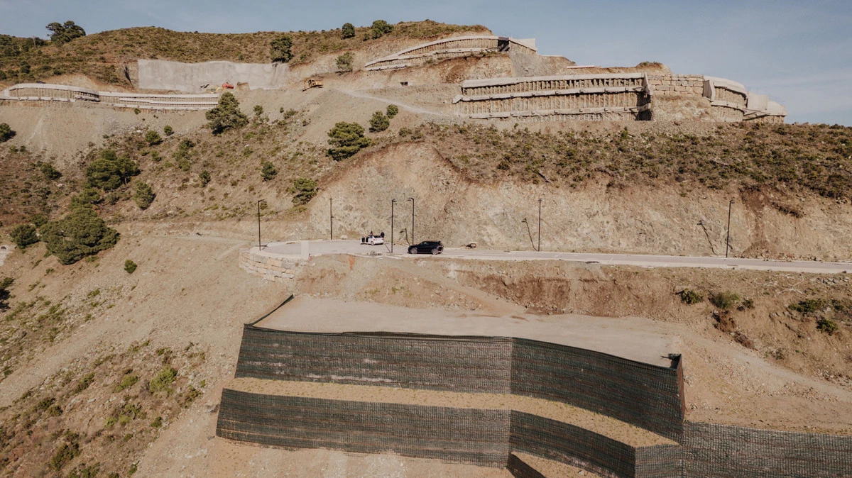 1-7980e48d732b6fc85c14b43b94d2aa54