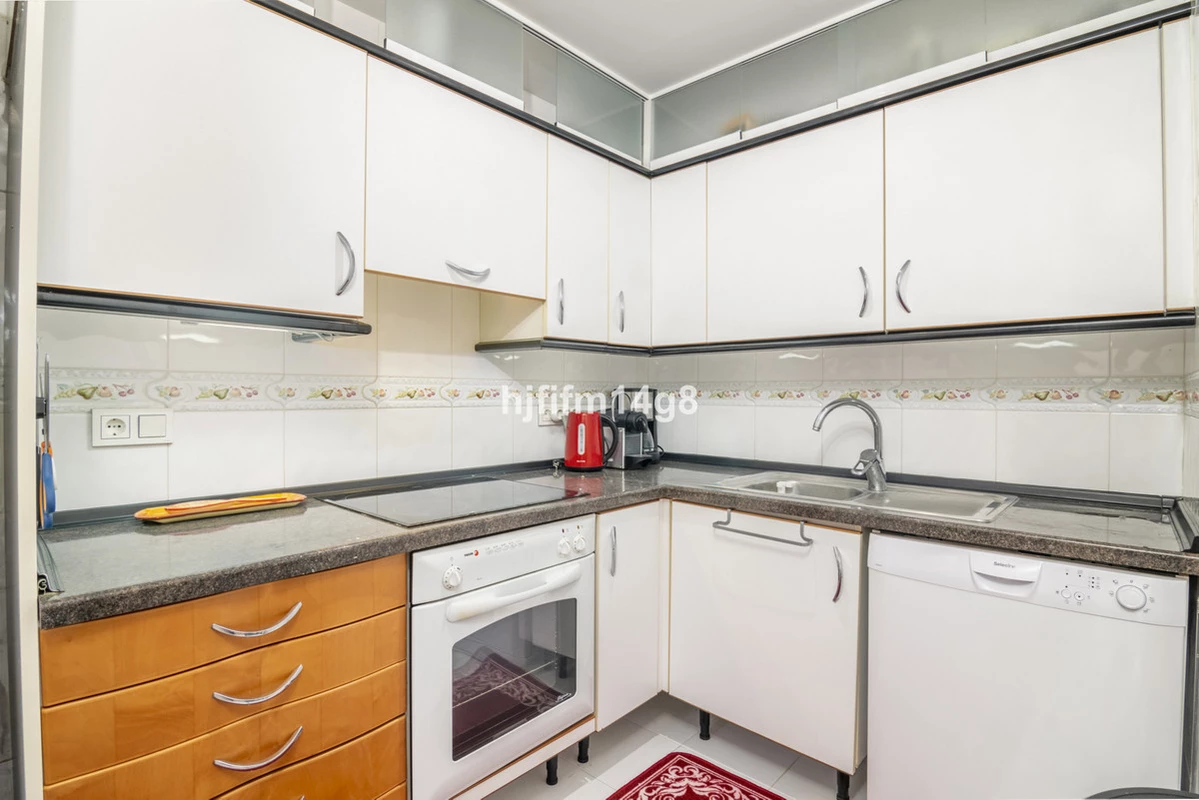 8-e64a9055bba3e77ac8aca3b893cdf826