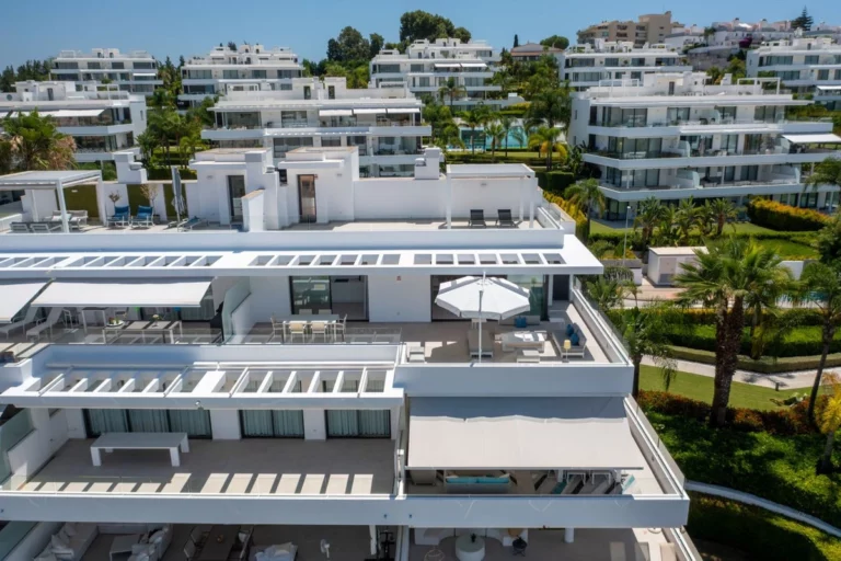 R5116420 | Penthouse in Benahavís – € 1,050,000 – 3 beds, 2 baths