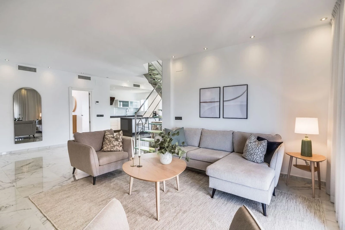 8-e64a9055bba3e77ac8aca3b893cdf826