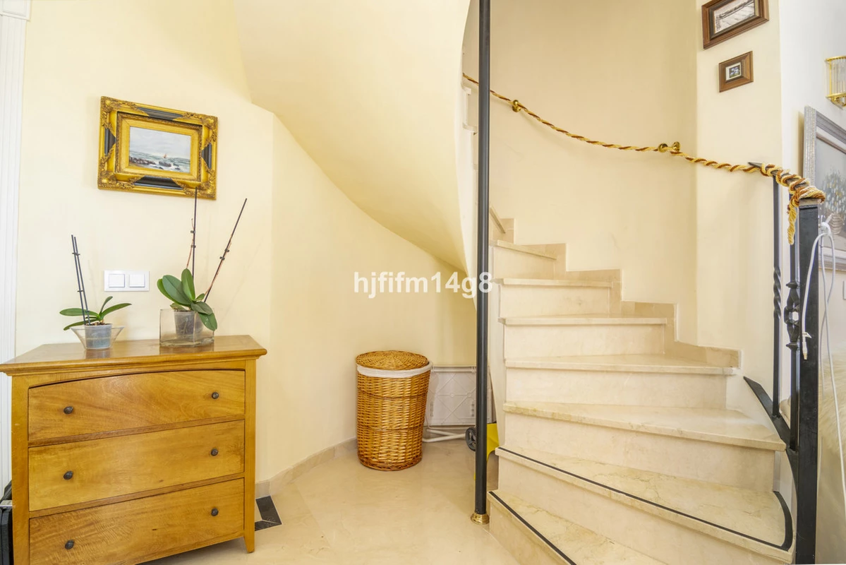 9-467d0cee5b725f3ef65f102a0c2e69c0