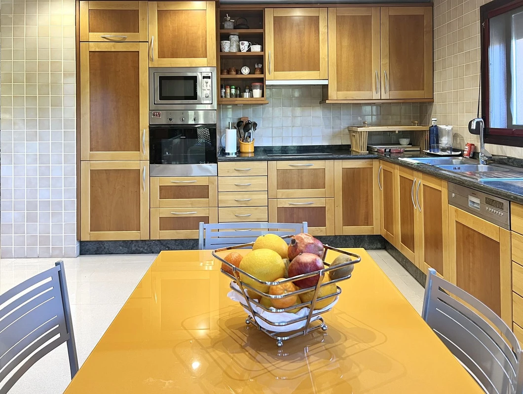 7-aa4cc561180b369757c0bb4af9886cd3