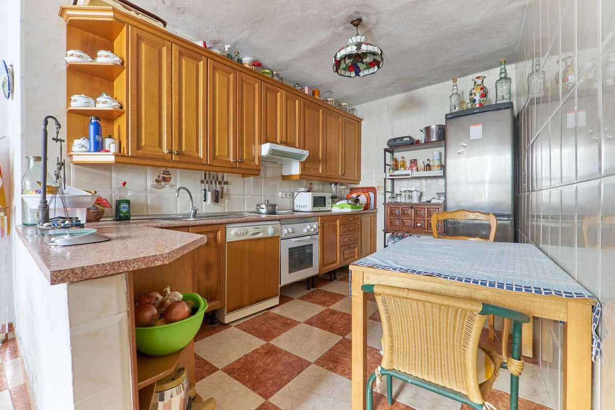 7-aa4cc561180b369757c0bb4af9886cd3