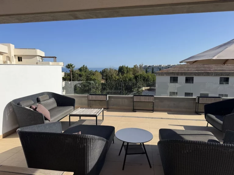 R5110723 | Penthouse Duplex in Nueva Andalucía – € 1,195,000 – 3 beds, 2 baths