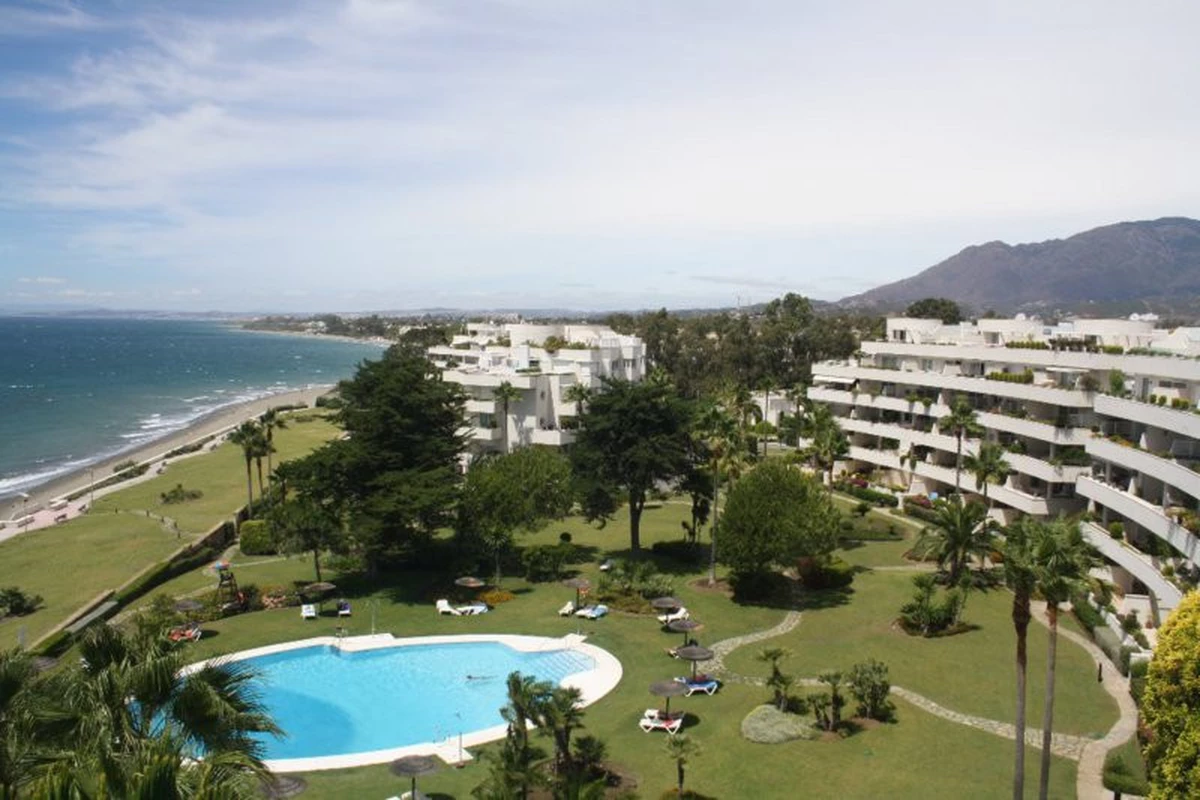 2-5bd7b9d04b45e33852eaf0ec6670150d