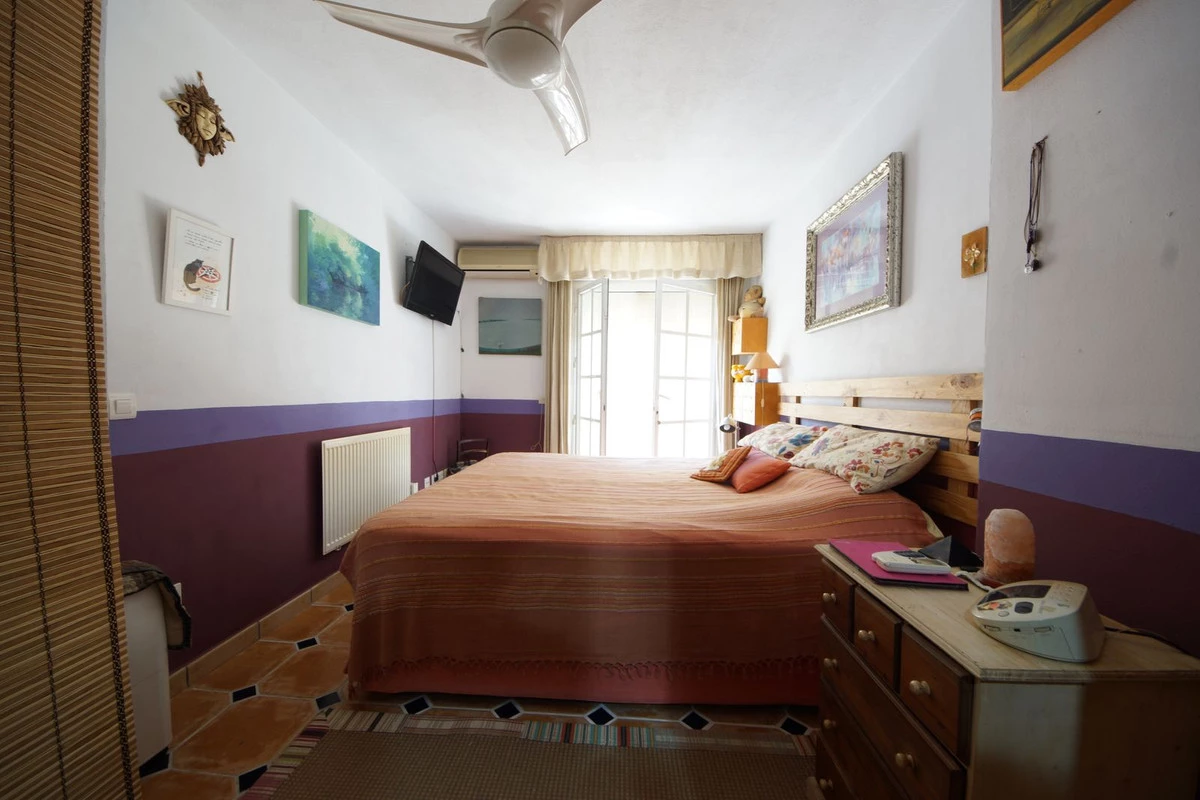 8-e64a9055bba3e77ac8aca3b893cdf826