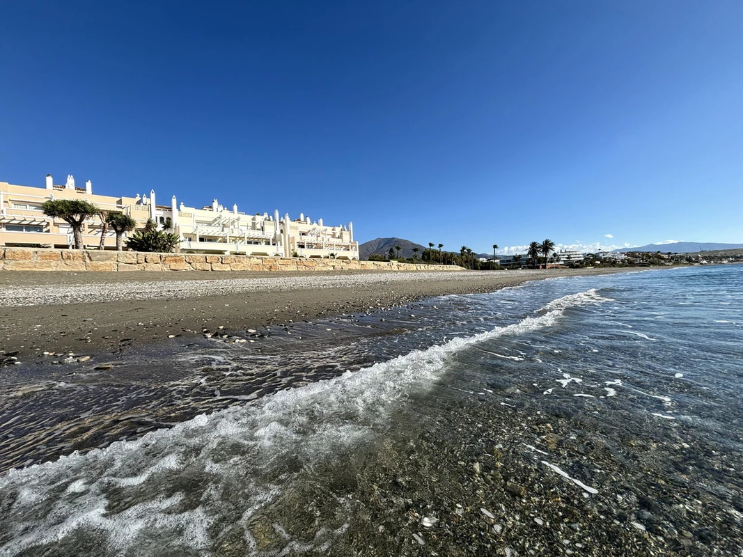 2-5bd7b9d04b45e33852eaf0ec6670150d