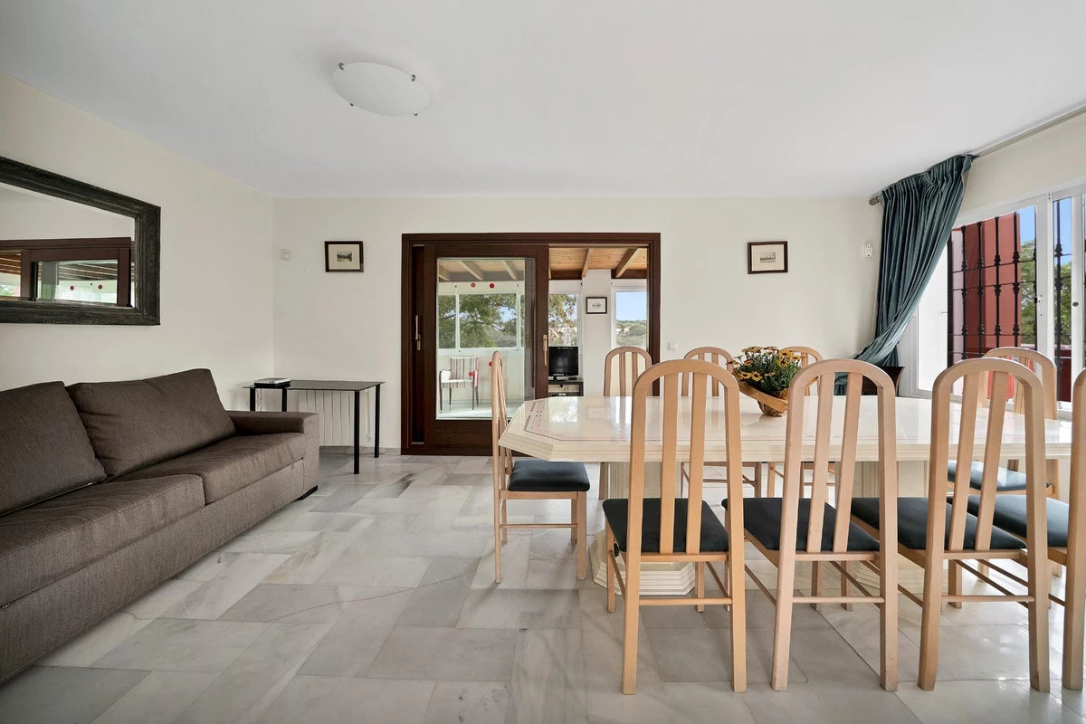 7-aa4cc561180b369757c0bb4af9886cd3