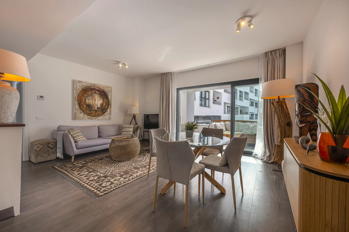 4-c23c0f86247804fa50226aecd8b0b2c8