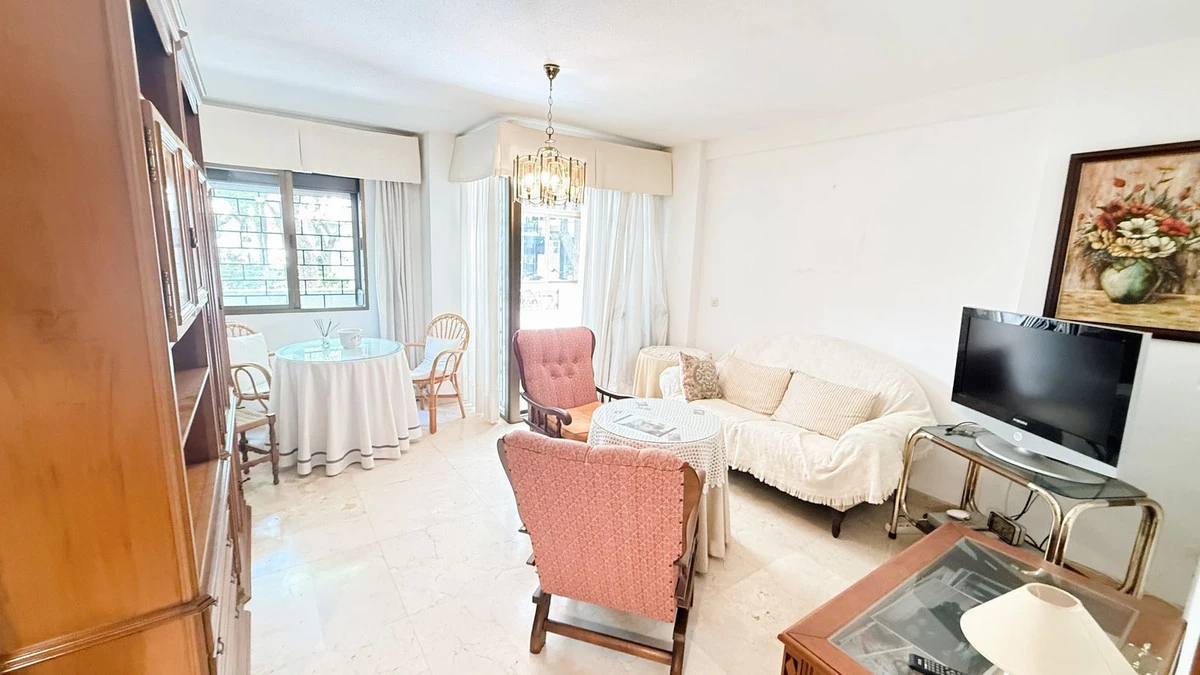 2-5bd7b9d04b45e33852eaf0ec6670150d