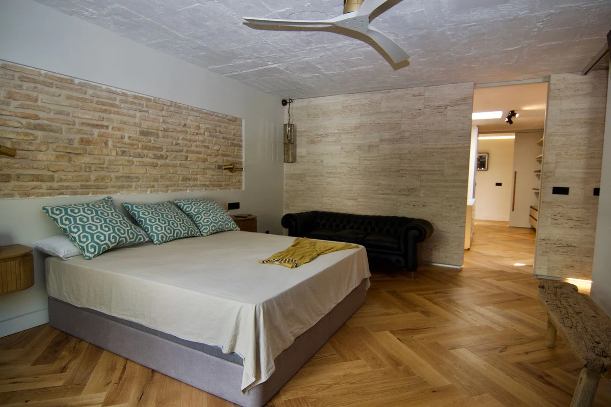 8-e64a9055bba3e77ac8aca3b893cdf826