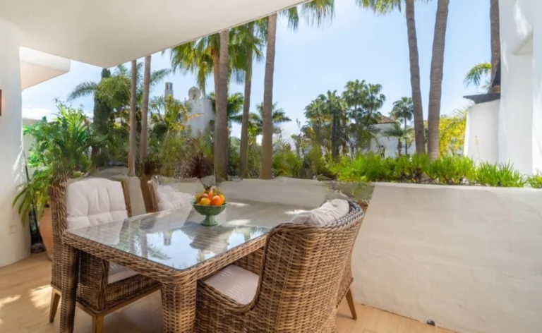 R5016148 | Ground Floor Apartment in Marbella – € 3,950,000 – 3 beds, 3 baths