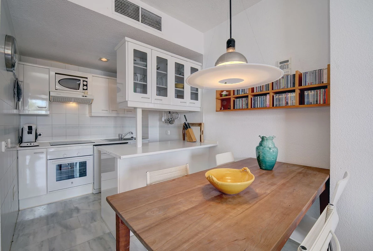 8-e64a9055bba3e77ac8aca3b893cdf826