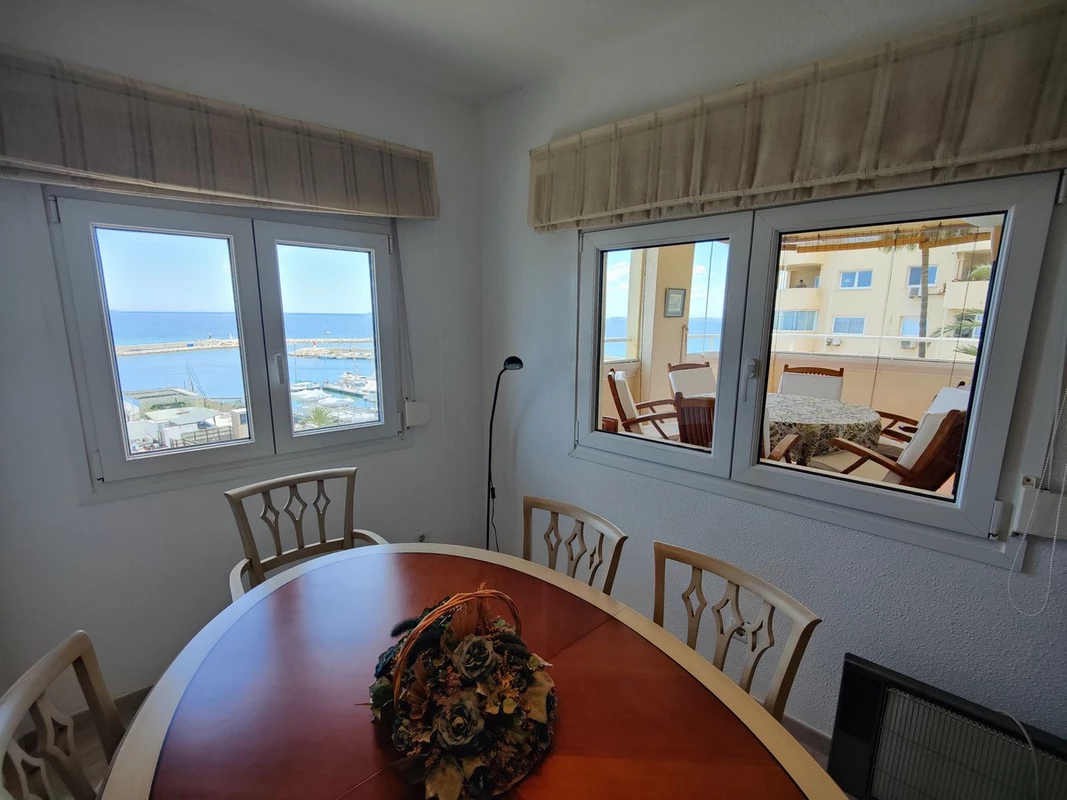 8-e64a9055bba3e77ac8aca3b893cdf826