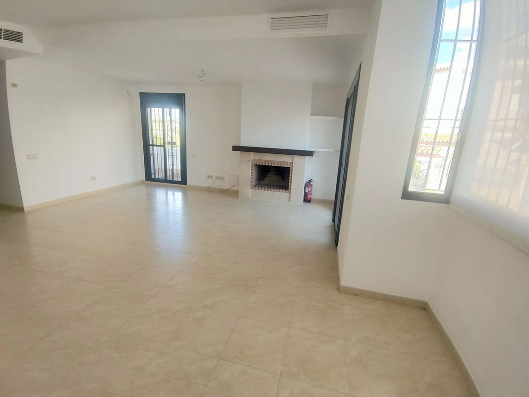 7-aa4cc561180b369757c0bb4af9886cd3