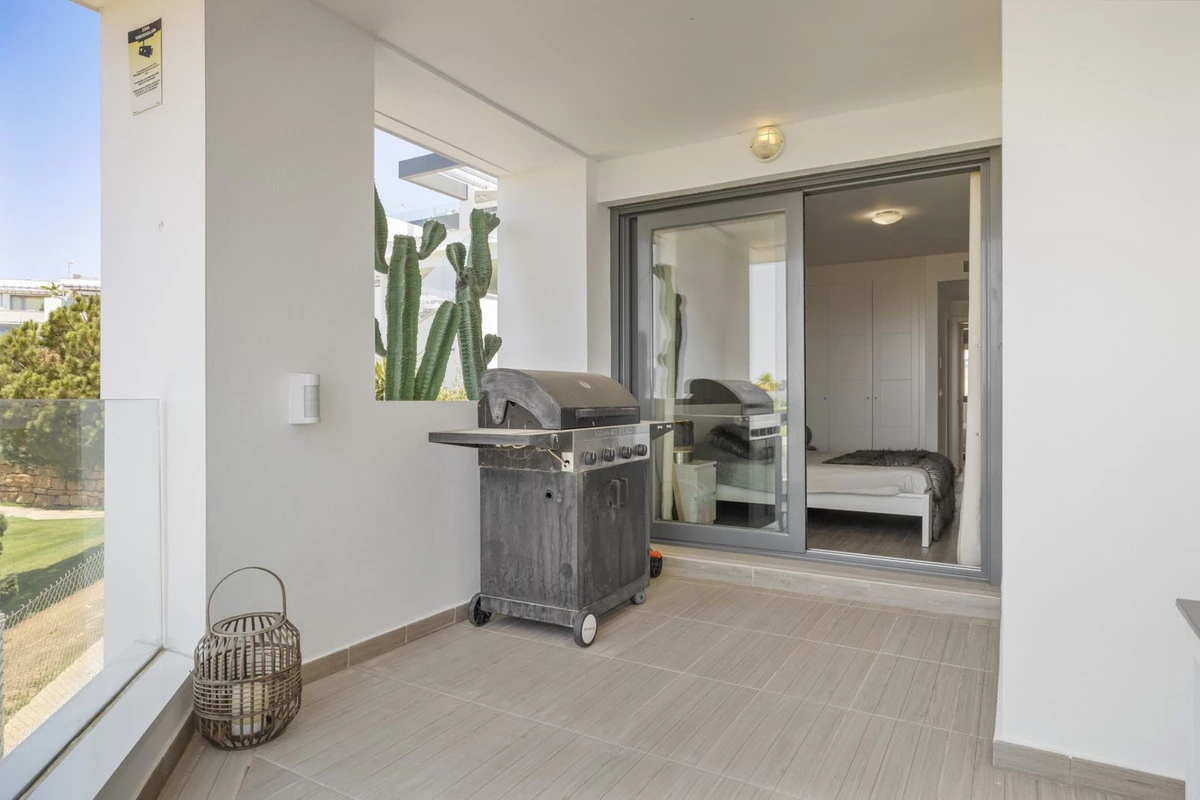 8-e64a9055bba3e77ac8aca3b893cdf826