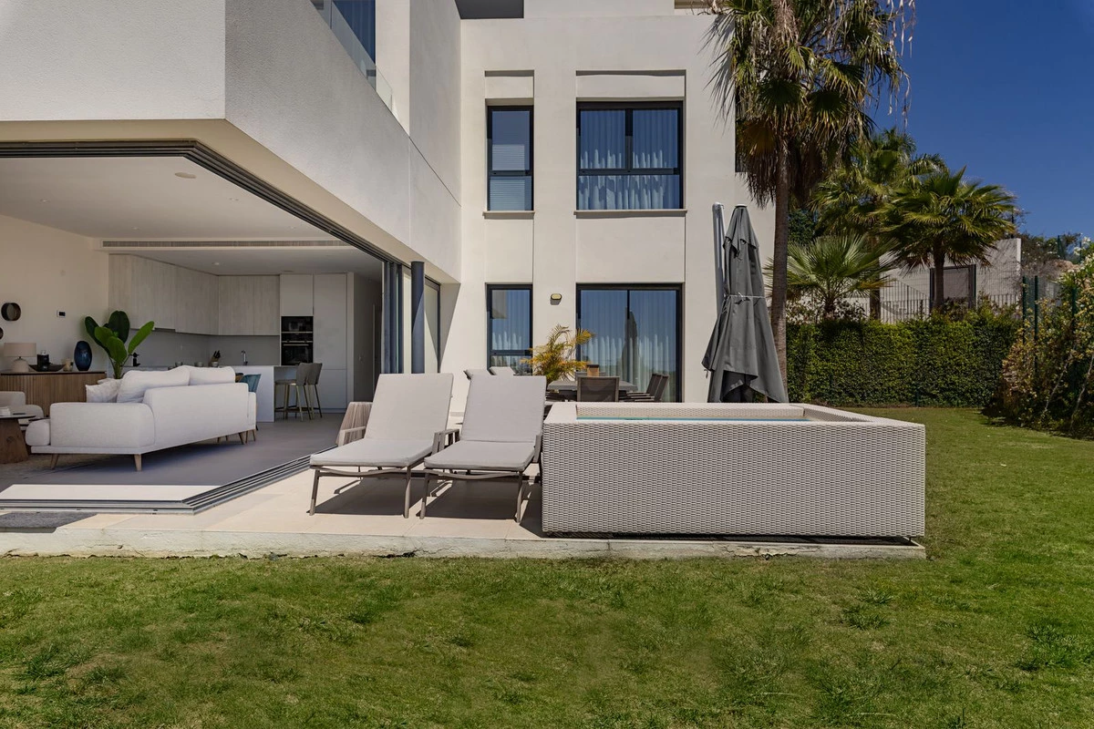 9-467d0cee5b725f3ef65f102a0c2e69c0