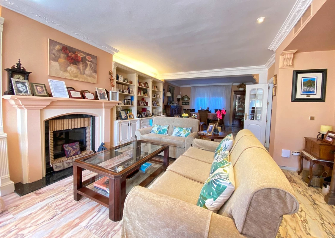 2-5bd7b9d04b45e33852eaf0ec6670150d