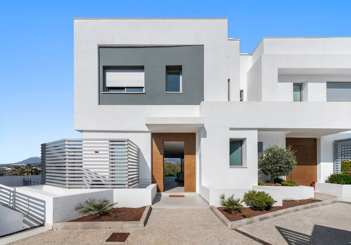 2-5bd7b9d04b45e33852eaf0ec6670150d