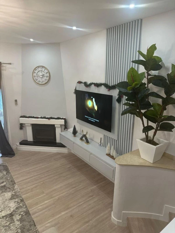 2-5bd7b9d04b45e33852eaf0ec6670150d