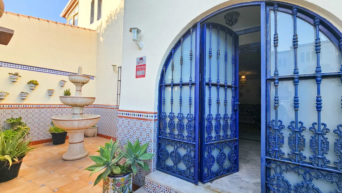 9-467d0cee5b725f3ef65f102a0c2e69c0