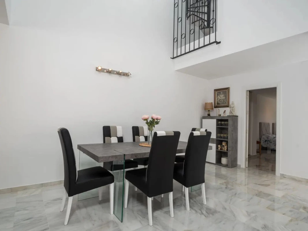 6-241328e1bcc9c0d8ce1222beb6c967a8