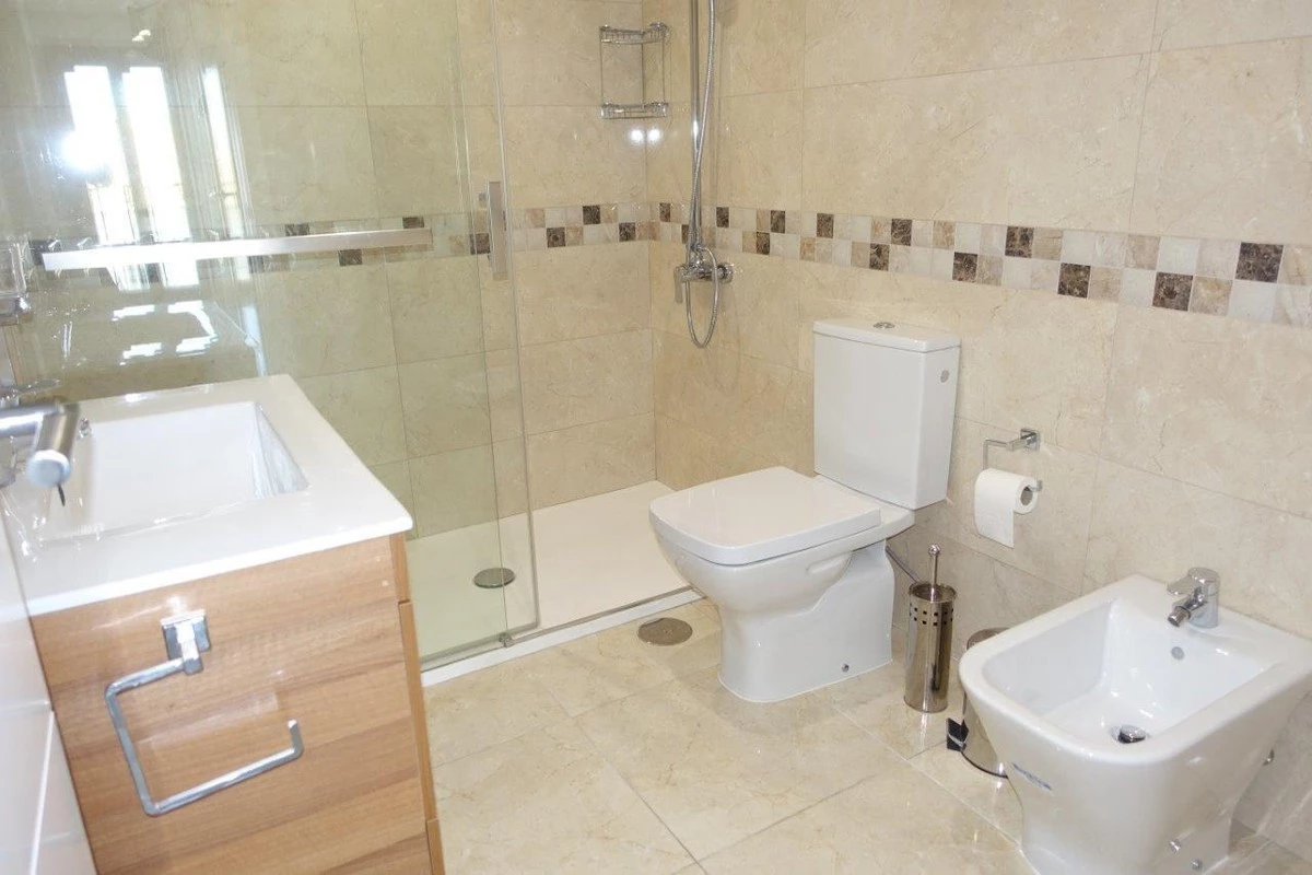 8-e64a9055bba3e77ac8aca3b893cdf826