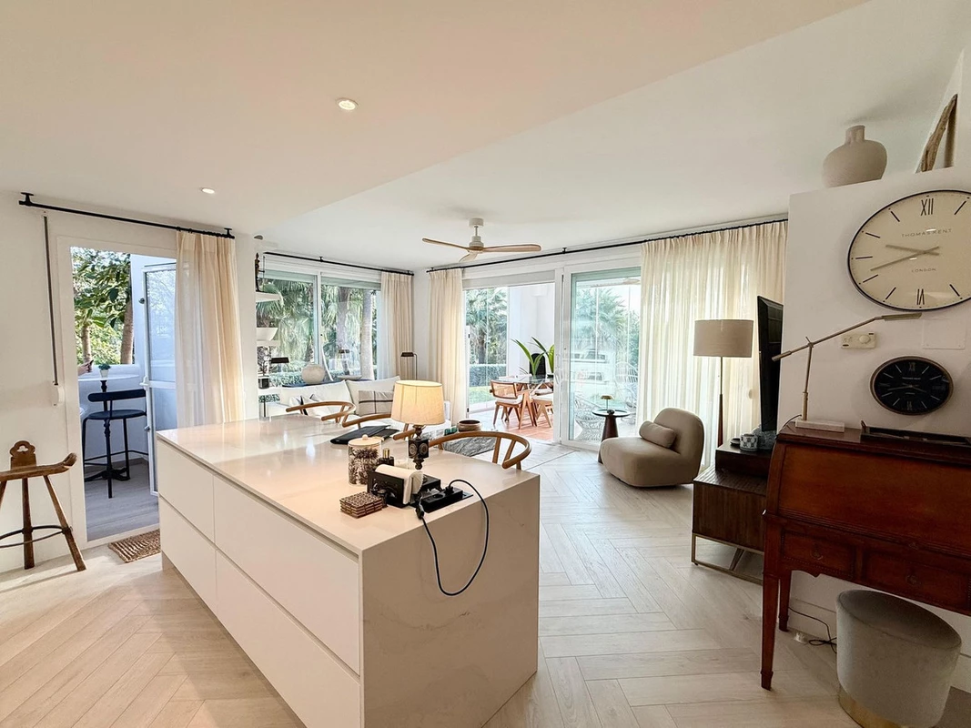 2-5bd7b9d04b45e33852eaf0ec6670150d